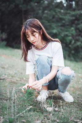 女大学生的沙龙室