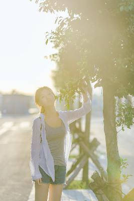 麻花传媒沈芯语老师家访