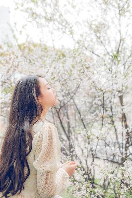 小学生高清电影免费观看,女大学生的沙龙室